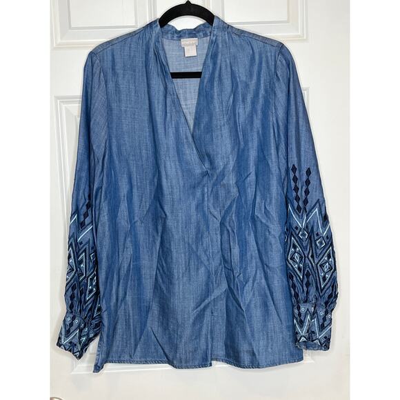 Chicos Size 2 US 12‎ / 14 Blue Chambray Embroidered Sleeve Tunic V Neck - Picture 2 of 9